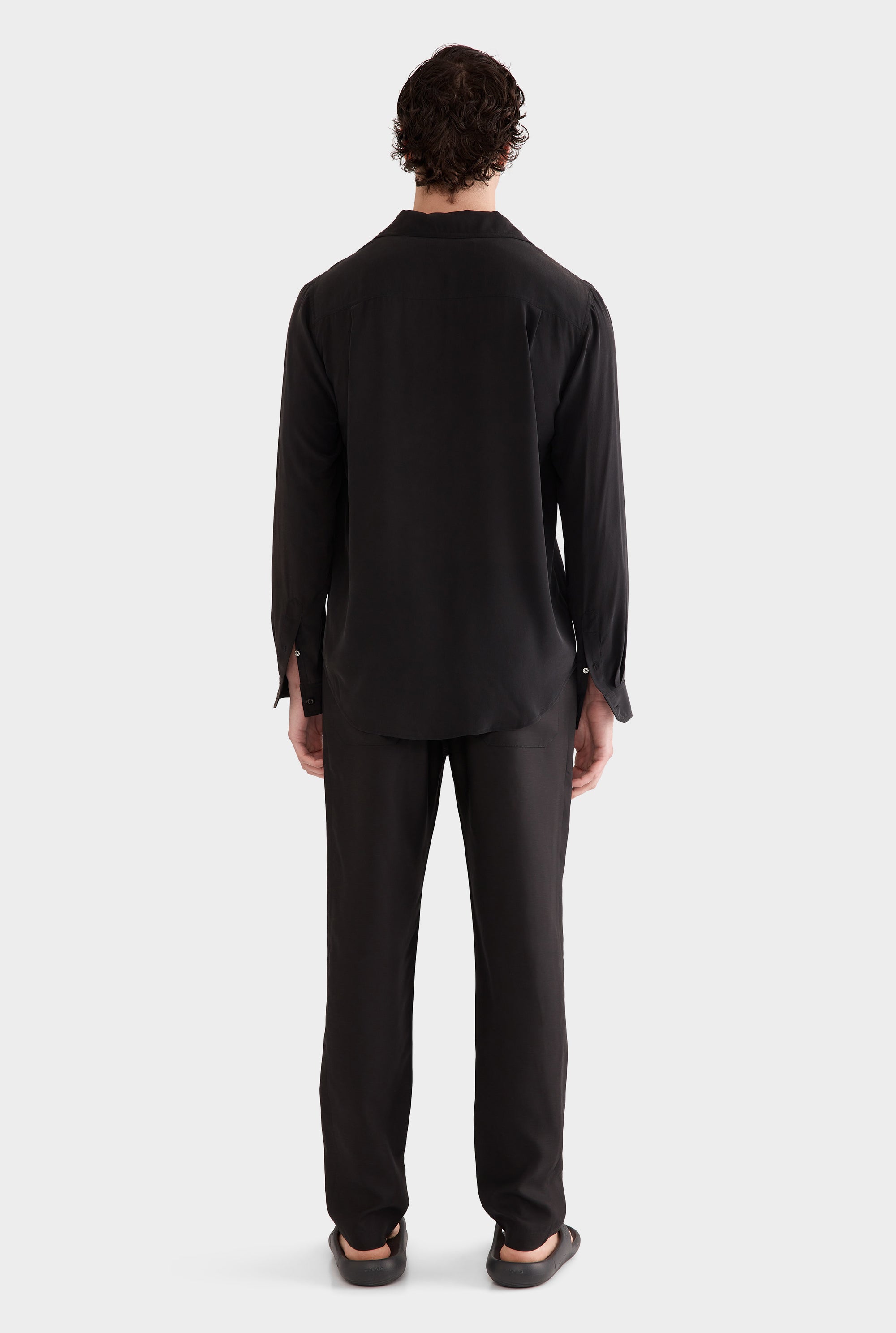 Long Sleeve Silk Curved Hem Camp Collar Shirt - Black