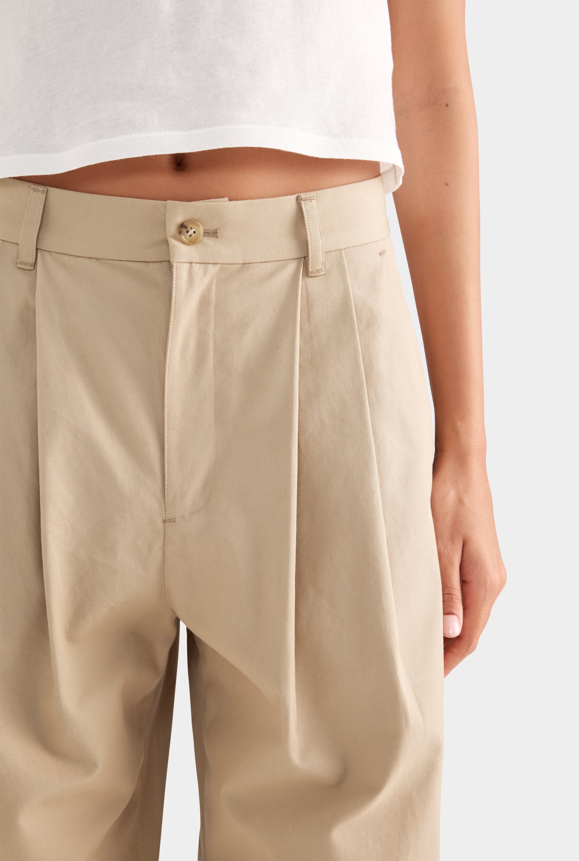 Tapered Cotton Pleat Pant - Pale Khaki